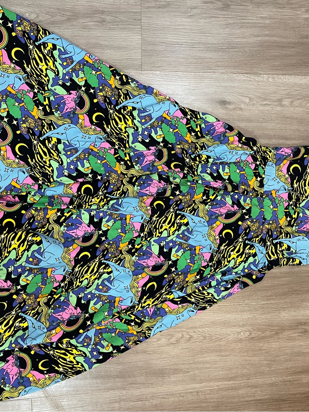 Nooworks Vacation Sleeveless Multicolor Graphic Midi Dress with Unicorns - Picture 2 of 4